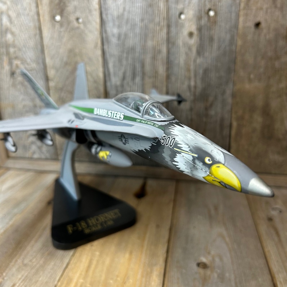 F-18 Hornet VFA-309 Dambusters 1:48 Scale Model Aircraft USS Enterprise Diecast